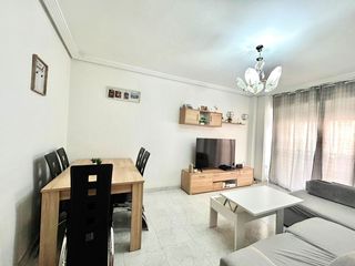 Piso en Sagrado Corazón. Un primer piso sin ascensor en barrio sagrado corazón molina de