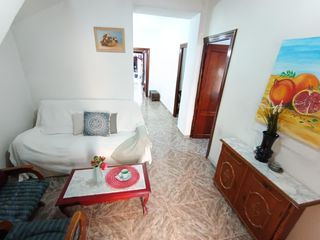 Casa adossada a El Castillo - San Roque - El Carmen. La casa donde cabe toda tu vida.... se encuentra el el barrio de