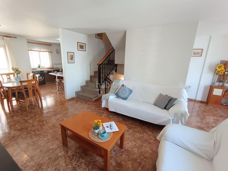 Foto f33fc08d-0edc-48c0-92e2-f1239ecf9466. Casa adosada en Ulea