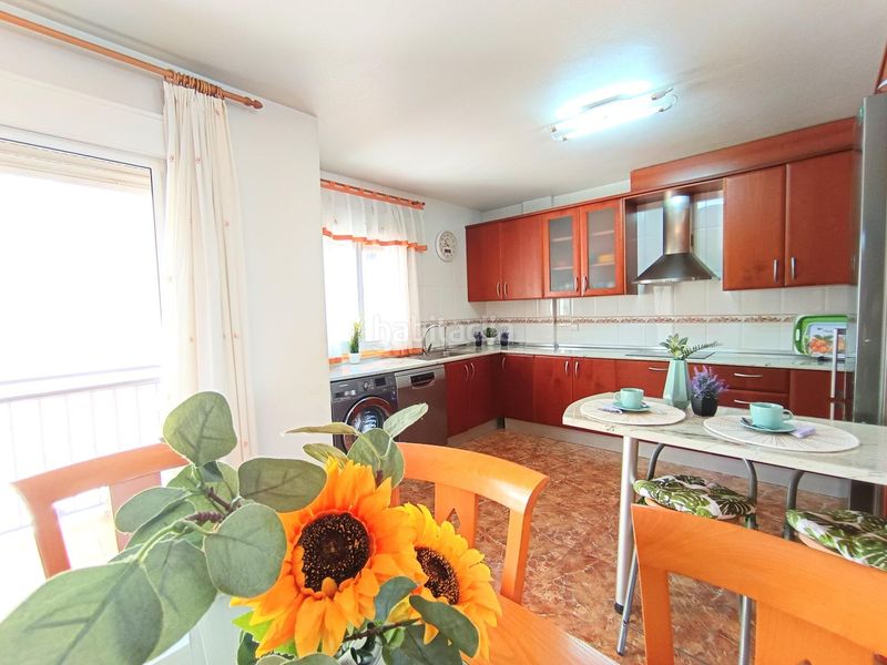 Foto 3f9a806b-2147-40fd-b904-ef0084c60377. Casa adossada amb calefacció aparcament a Ulea