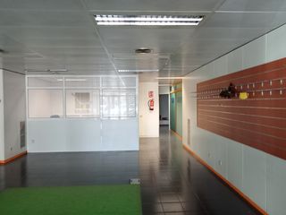 Lloguer Local Comercial  Plaça de la concòrdia. Excelente local de negocio