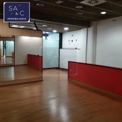 Rent Business premise in Passeig de sunyer 27. Local en alquiler en paseo sunyer