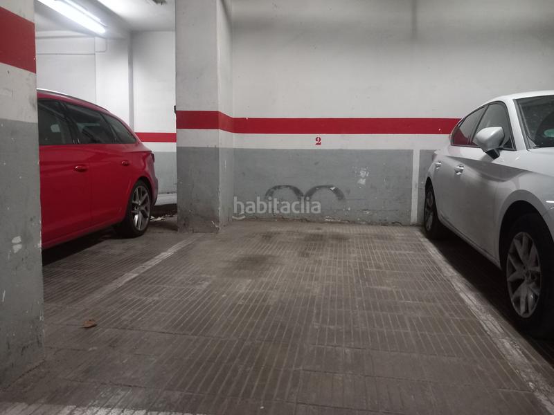 Foto 91c0805f-f0e8-485c-83ab-1270c12824c6. Autoparkplatz in Centre Reus