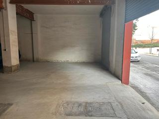 Local Comercial  Carrer del cam de valls. Local en venta muy cerca del carrefour de reus
