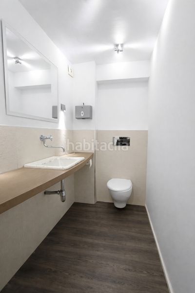 Foto 3aff8fd6-90ab-496c-bba0-ffe49fe05837. Lloguer local comercial amb calefacció a Ponent Reus