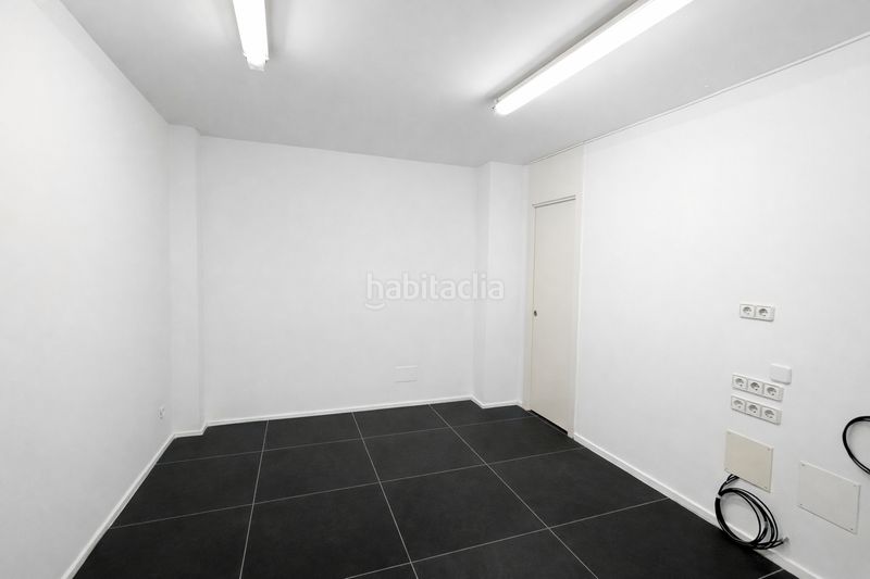 Foto 5b7e1779-03cc-4fc3-a12d-ed038728230c. Lloguer local comercial amb calefacció a Ponent Reus