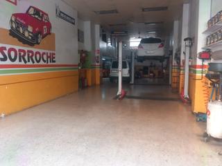 Traspàs Local Comercial a Carrer de monsenyor higini anglès 14. Taller mecánico en traspaso en reus