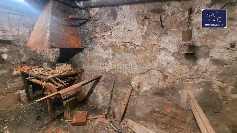 Foto c942e436-3cea-4d8c-a89d-0e6c801a3f40. Casa adossada a carrer nou 11 a Almoster