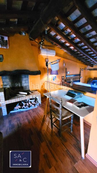 Foto cf47fa3d-babb-4faa-9f75-c8dc45b1c04f. Casa adossada a carrer nou 11 a Almoster