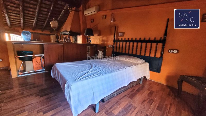 Foto d35a27ff-f1a9-4815-9610-362213bcbb0a. Casa adossada a carrer nou 11 a Almoster