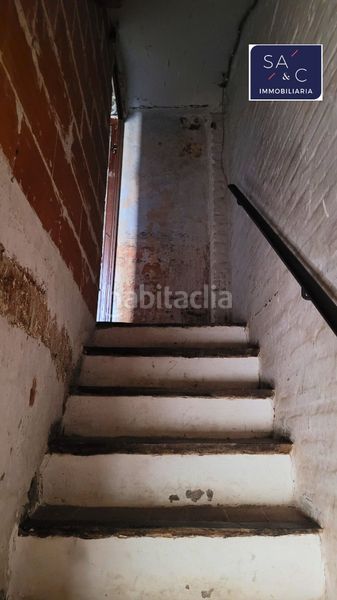 Foto d516adce-de3e-471b-8a28-26da9117591e. Casa adossada a carrer nou 11 a Almoster