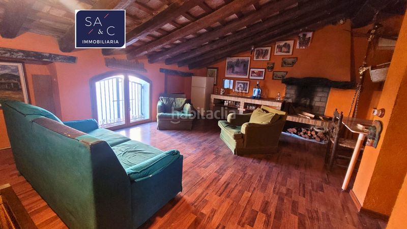 Foto dad39c0a-6768-41f5-bd2b-3d1cb5b79179. Casa adossada a carrer nou 11 a Almoster