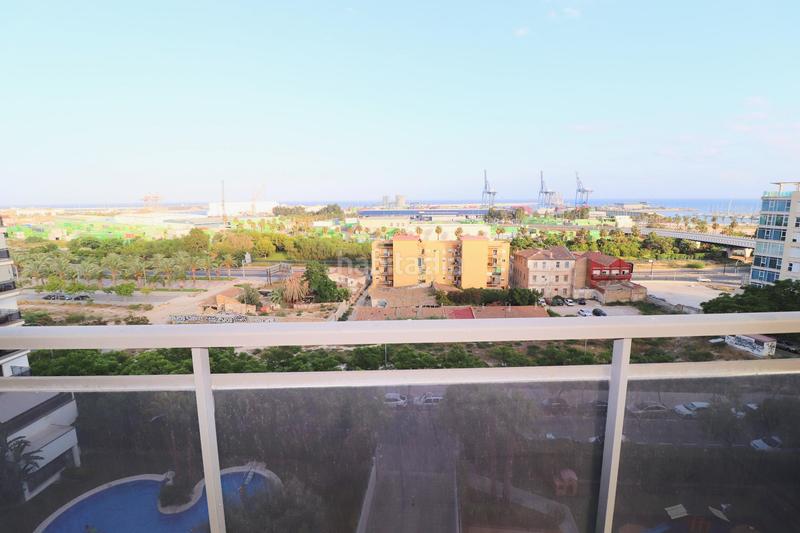 Foto a9633ca3-f07d-4ba9-bcf5-2b4a6dfd1e7a. Dachwohnung in calle calle del alcalde josé luís lassaletta 17 in Alicante