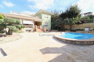 Xalet a Los Girasoles. Venta de chalet en los girasoles, cacacias