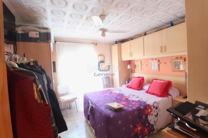 Foto 44fc55f1-06d0-438d-98e4-4eb982282533. Piso en calle matematico romero 2 piso zona virgen del remedio en Alicante