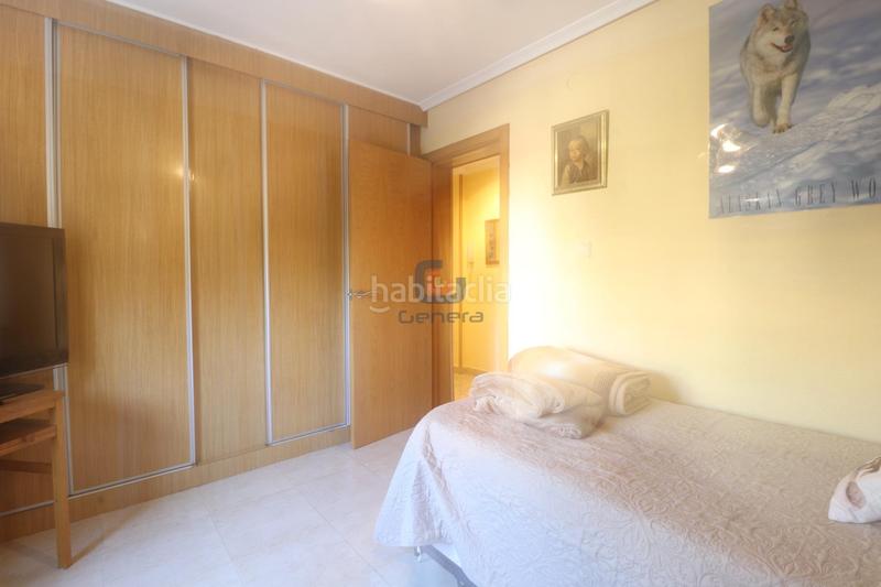 Foto 4d1917c9-9c15-445e-bff4-fba59198c878. Piso en calle matematico romero 2 piso zona virgen del remedio en Alicante