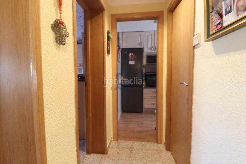 Foto b5d8db2b-85db-44aa-81a8-27a7230d4d9b. Piso en calle matematico romero 2 piso zona virgen del remedio en Alicante