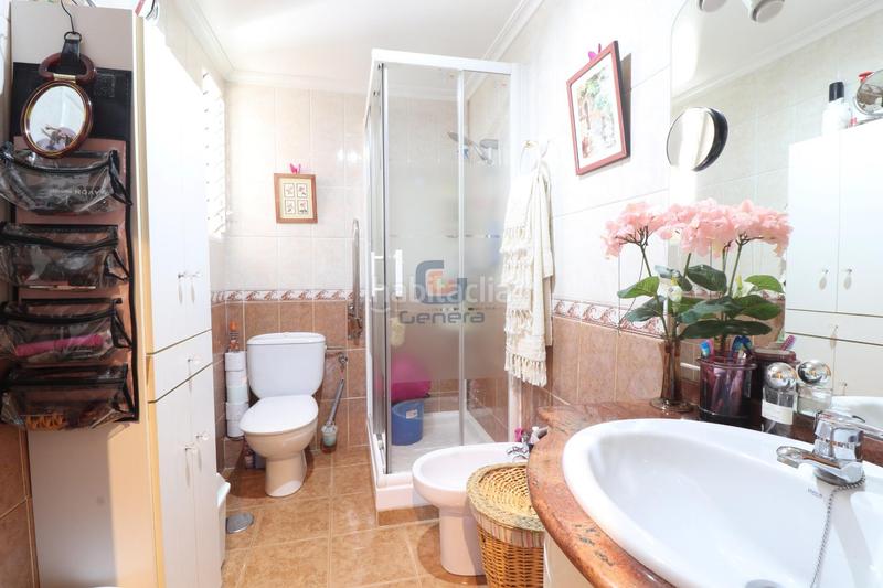 Foto cb507637-06a1-48d9-9955-70db1ddc8e0c. Piso en calle matematico romero 2 piso zona virgen del remedio en Alicante
