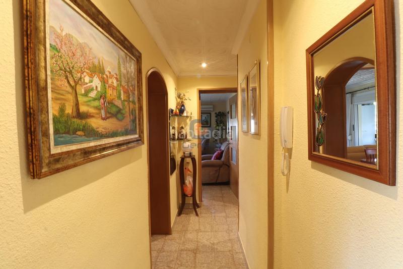 Foto dc9ed712-d45d-46a8-8150-a9635ec749df. Piso en calle matematico romero 2 piso zona virgen del remedio en Alicante