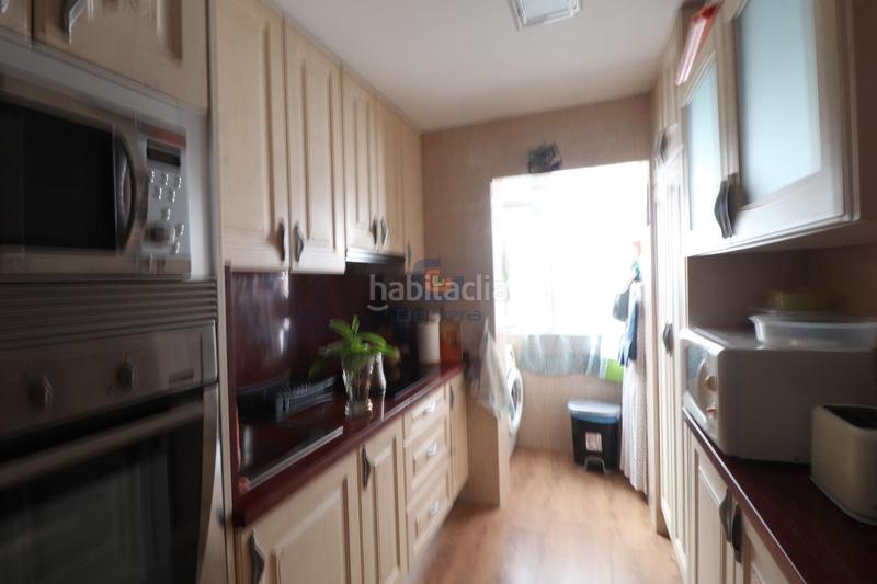 Foto e7bf5b1f-ed02-442a-a355-00aca02ee608. Piso en calle matematico romero 2 piso zona virgen del remedio en Alicante