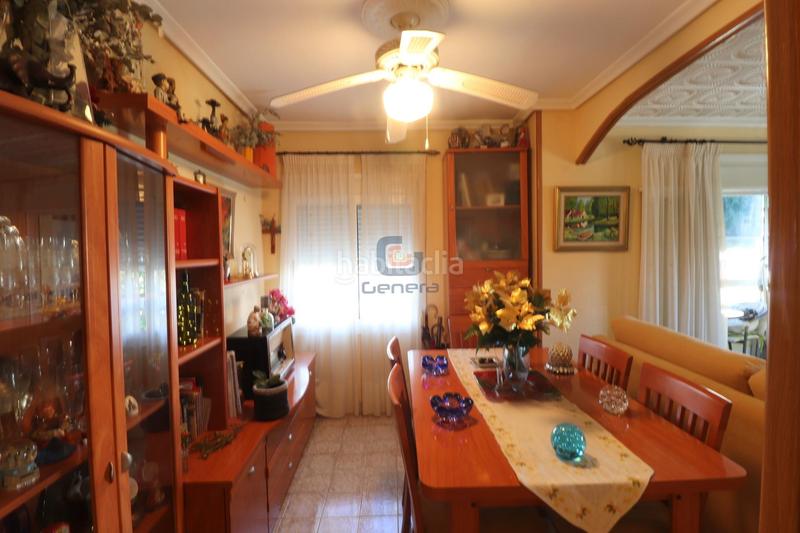 Foto ebeadcd9-9e08-4bde-b18d-df95f5d38438. Piso en calle matematico romero 2 piso zona virgen del remedio en Alicante