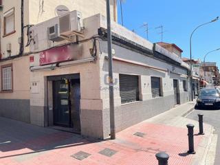 Local commercial à Ciudad de Asís. Venta de local en esquina