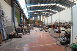 Fabrikhalle in Norte. Venta de nave industrial  excelente ubicación en esquina