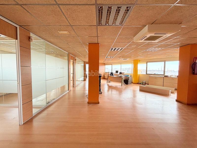 Foto a6edbe71-bfb2-4be7-bf94-30491d1c68dc. Ufficio con riscaldamento parcheggio in Ciudad de Asís Alicante