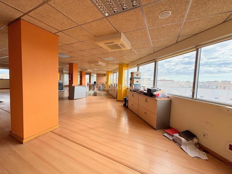 Foto f9137d06-67ec-43ca-ad68-d60f43fa8f3a. Ufficio con riscaldamento parcheggio in Ciudad de Asís Alicante