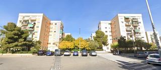 Piso en Cuatrocientas Viviendas. Oportunidad única!