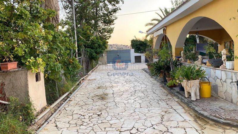 Foto 404b66a7-0381-42cb-af32-d738ad555677. Xalet amb aparcament piscina a Agost