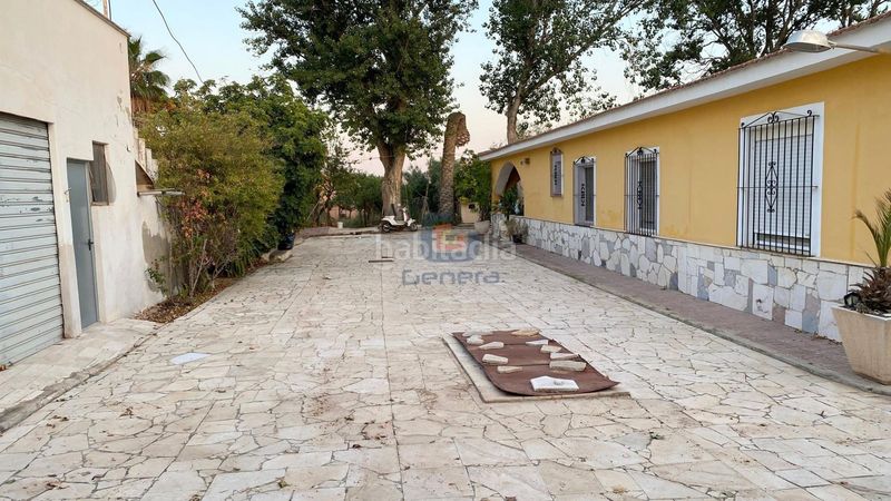 Foto 825ff152-fac8-47fd-8d60-c7da301e6975. Xalet amb aparcament piscina a Agost