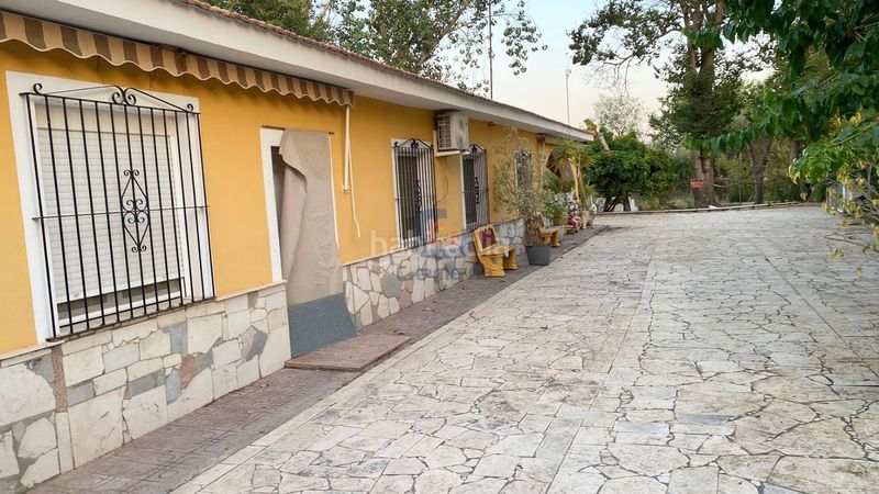 Foto bc8db170-b35d-428e-b361-230eb8adea7f. Xalet amb aparcament piscina a Agost