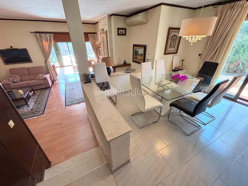 Foto b90d5afd-3c5b-462b-8ca4-cd2d2df21eb7. Chalet in urbanizacion coblanca 36 in Urbanizaciones Benidorm