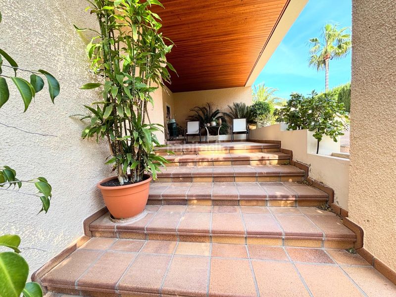 Foto cf748cfc-e97b-4acd-9dff-da2f0fa874e8. Chalet in urbanizacion coblanca 36 in Urbanizaciones Benidorm