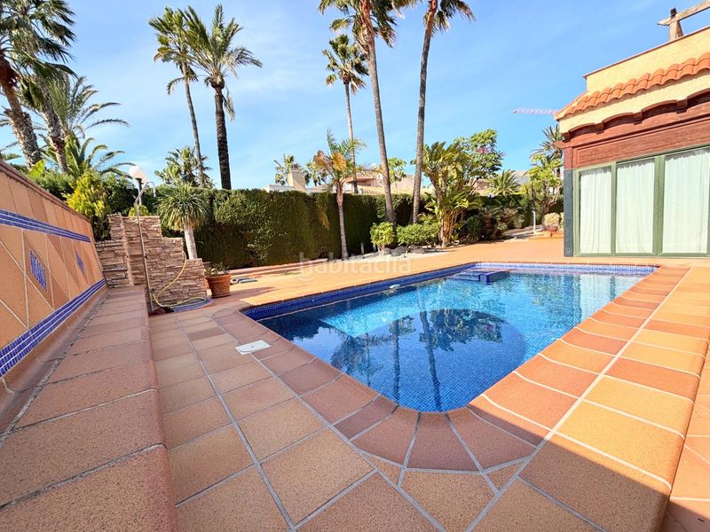 Foto e4d5d14e-5e67-4cba-ae8e-95f346551e56. Chalet in urbanizacion coblanca 36 in Urbanizaciones Benidorm