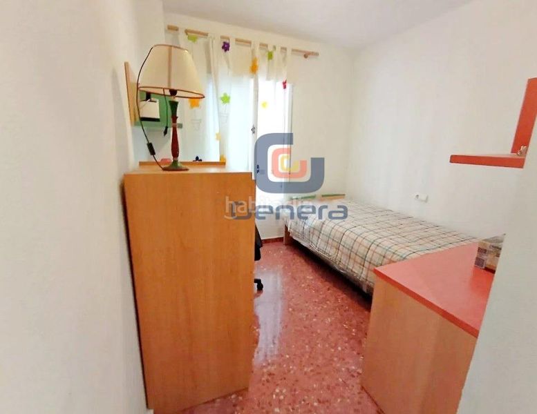Foto c820b14b-a110-4ea8-a3a6-eaafa1b7f4f4. Pis amb aparcament a Florida Baja Alicante