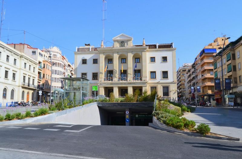 Foto d1f7ae10-0a46-4289-b8c5-e68b71260027. Pis amb aparcament a Florida Baja Alicante