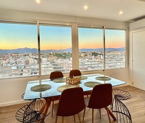 Pis a Calle poeta vila y blanco 4. Centro de alicante planta 23  con licencia turistica   haz tu of
