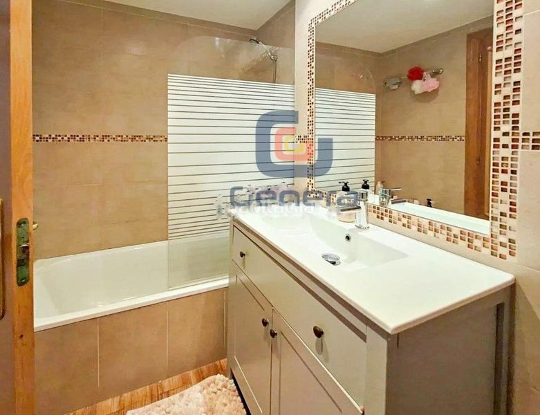 Foto 6a15940c-a694-41d3-8695-0a130c3f32c8. Pis amb aparcament piscina a Alicante golf Alicante