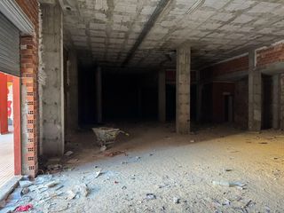 Local Comercial a Calle CRONISTA JOAQUIN COLLIA