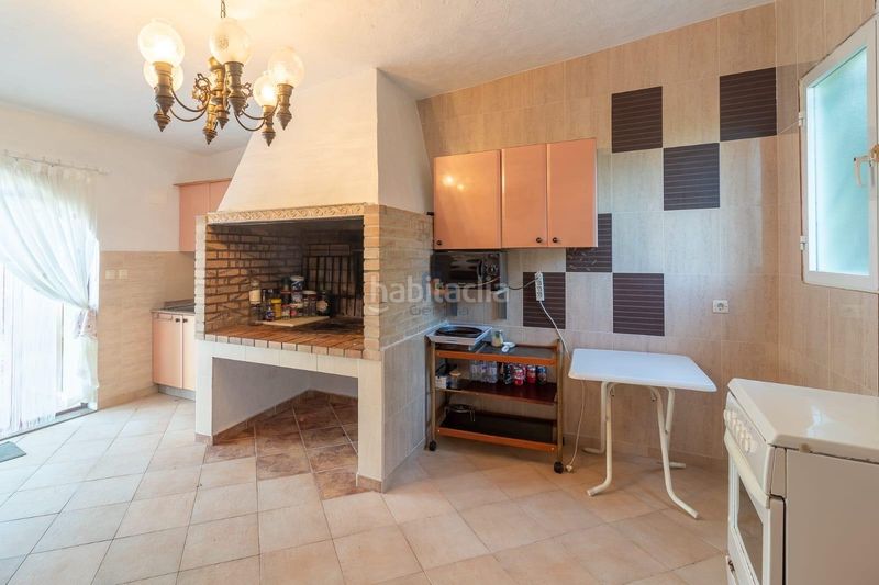 Foto 6941359b-a809-46dd-a721-f7233298c2ce. Chalet mit parking pool in Beniatjar