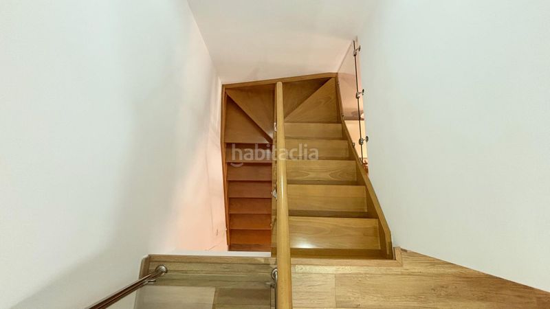 Foto 9a849ee1-d018-4929-b1e9-668b3a5fe476. Dúplex a calle aldebaran 25 a Florida Alta Alicante