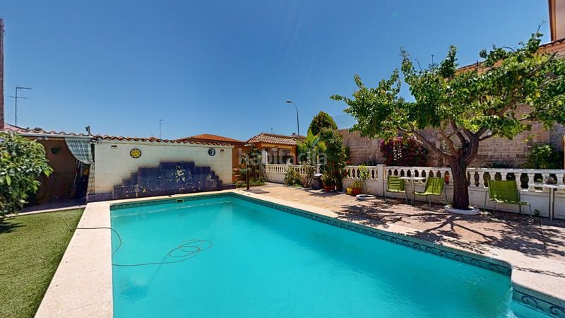 Foto 0ab50b6c-fbaf-4bfc-a7e9-84a6ef10cf58. Xalet amb calefacció aparcament piscina a Olimar-Carambolo-Atalaya de Levante Chiva