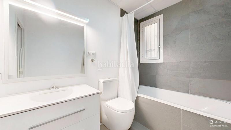 Foto 6e191c38-a0fa-443f-a182-15f9eb325c1b. Flat with heating in La Seu Valencia