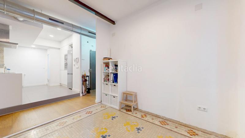 Foto ae12cc25-d955-41b4-b00d-9d03b9212964. Flat with heating in La Seu Valencia