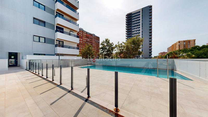 Foto 172a9b74-191b-45bf-bbd9-4d388986cc66. Pis amb aparcament piscina a Ciutat Jardí Valencia