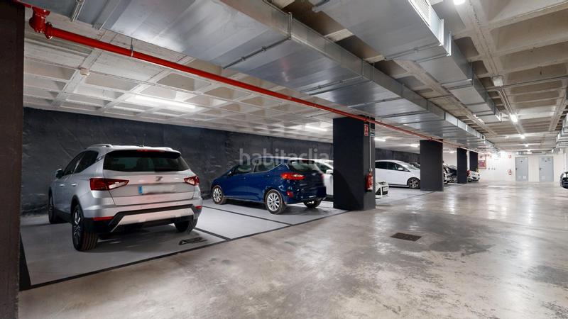 Foto bd86fd92-c9eb-4e50-ac11-c28b694a6a34. Pis amb aparcament piscina a Ciutat Jardí Valencia