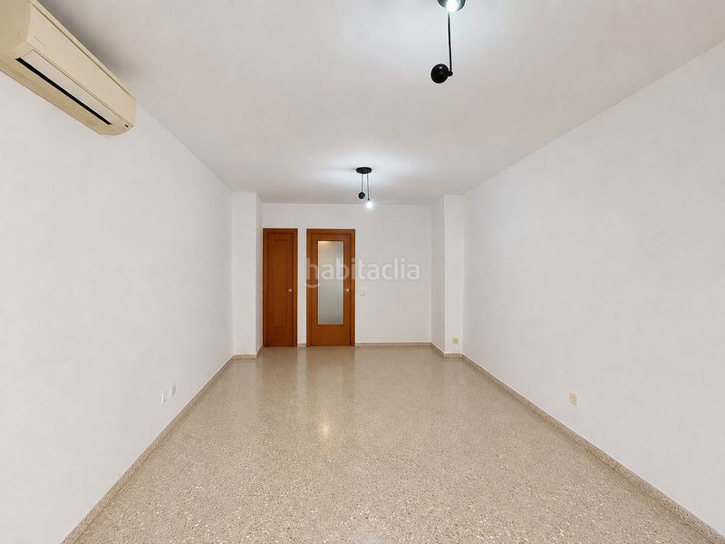 Foto 59c99de2-1e37-45e1-a18f-5863d8146a0b. Flat with parking in Cardenal Benlloch Mislata