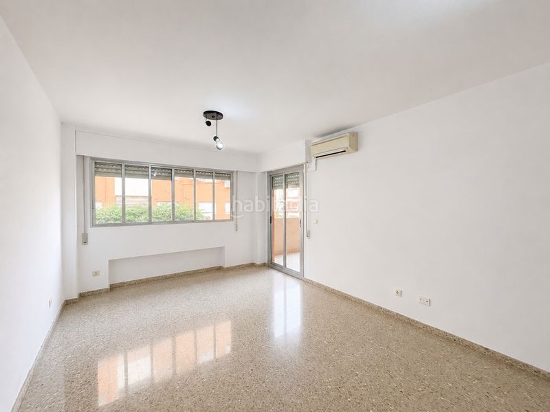 Foto b3eb8967-bce2-456f-89cf-c8b6e4e82c66. Flat with parking in Cardenal Benlloch Mislata